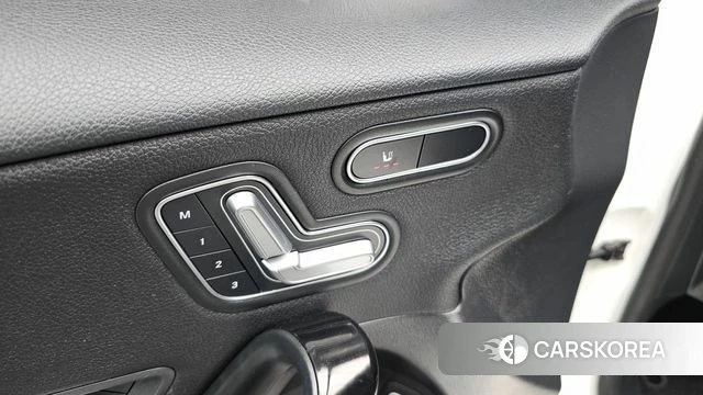 Mercedes-Benz A-Class W177 id 4562685 из Кореи 9