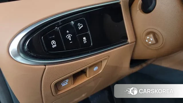 Genesis GV70 id 3002680 из Кореи 9