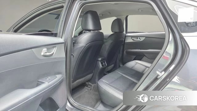 Kia Come New K3 id 4717674 из Кореи 9