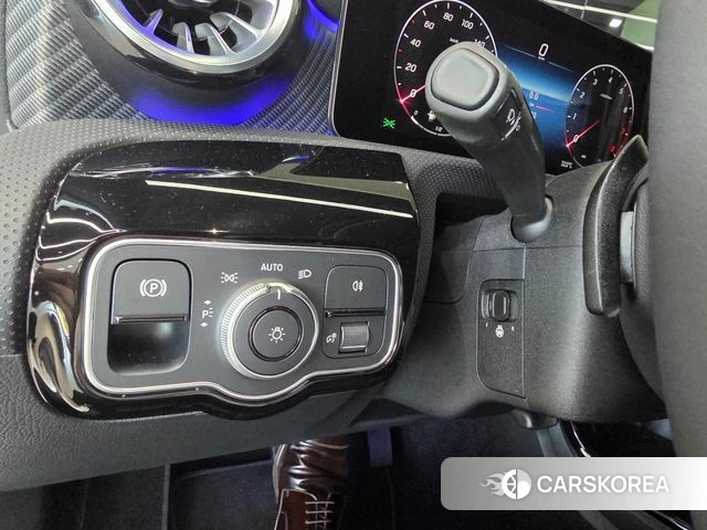 Mercedes-Benz A-Class W177 id 4669765 из Кореи 9