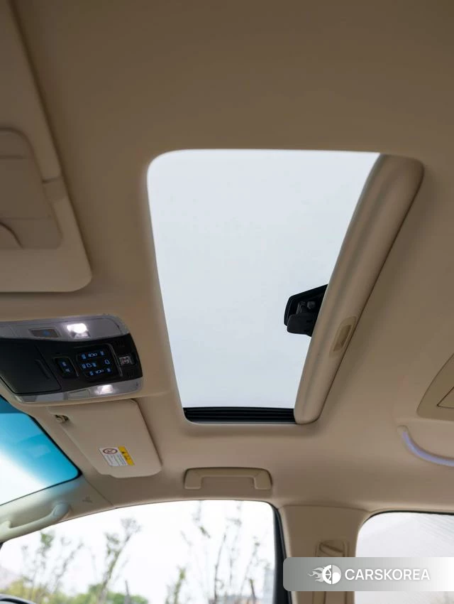 Toyota Elfa id 4253699 из Китая 9