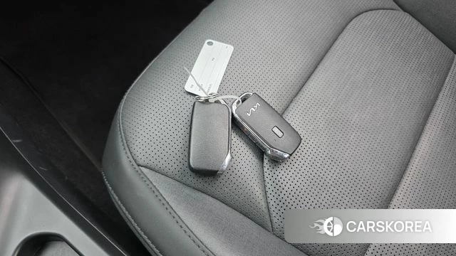 Kia Di Ol Nu Niro id 4457533 из Кореи 9