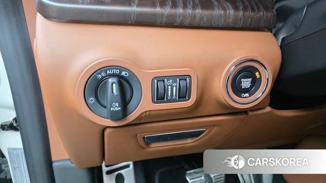 Maserati Quattroporte id 4459296 из Кореи 9