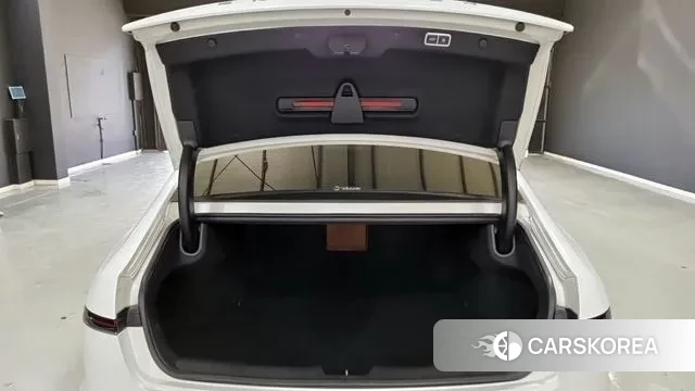 Hyundai Grandeur Hybrid (GN7) id 3047832 из Кореи 9