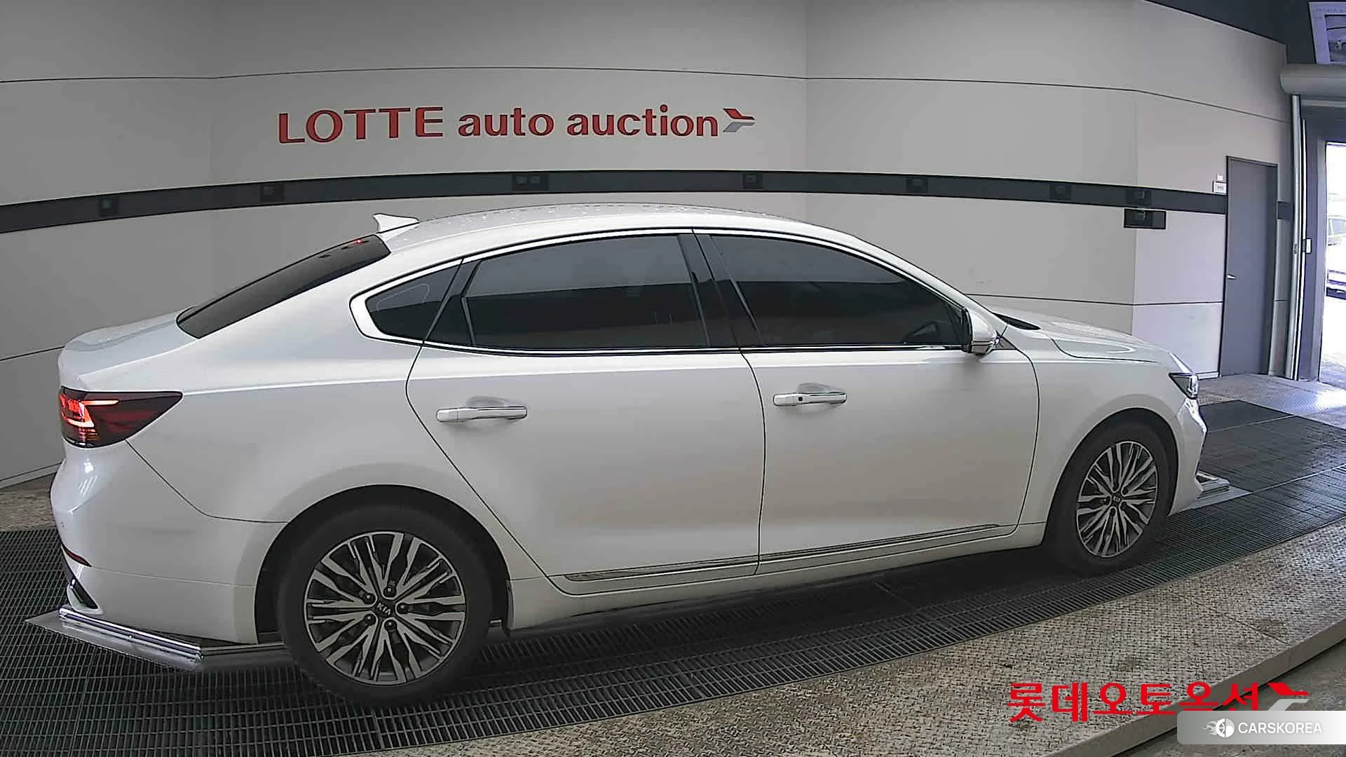 Kia K7 id 3882173 из Кореи 9