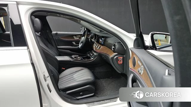 Mercedes-Benz E-Class W213 id 4416897 из Кореи 9