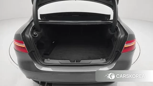 Jaguar XE id 3619165 из Кореи 9