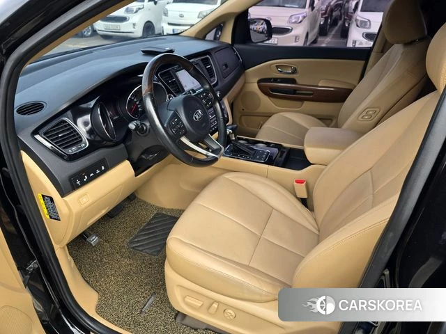 Kia All New Carnival id 4274985 из Кореи 9