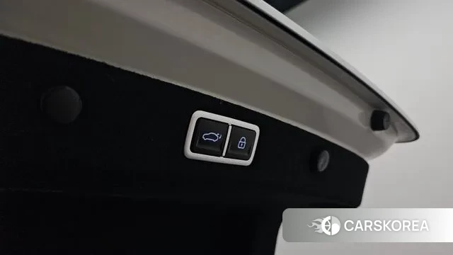 Hyundai Grandeur (GN7) id 3644866 из Кореи 9