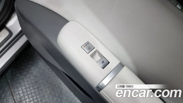 Hyundai Grandeur Hybrid (GN7) id 2637810 из Кореи 9