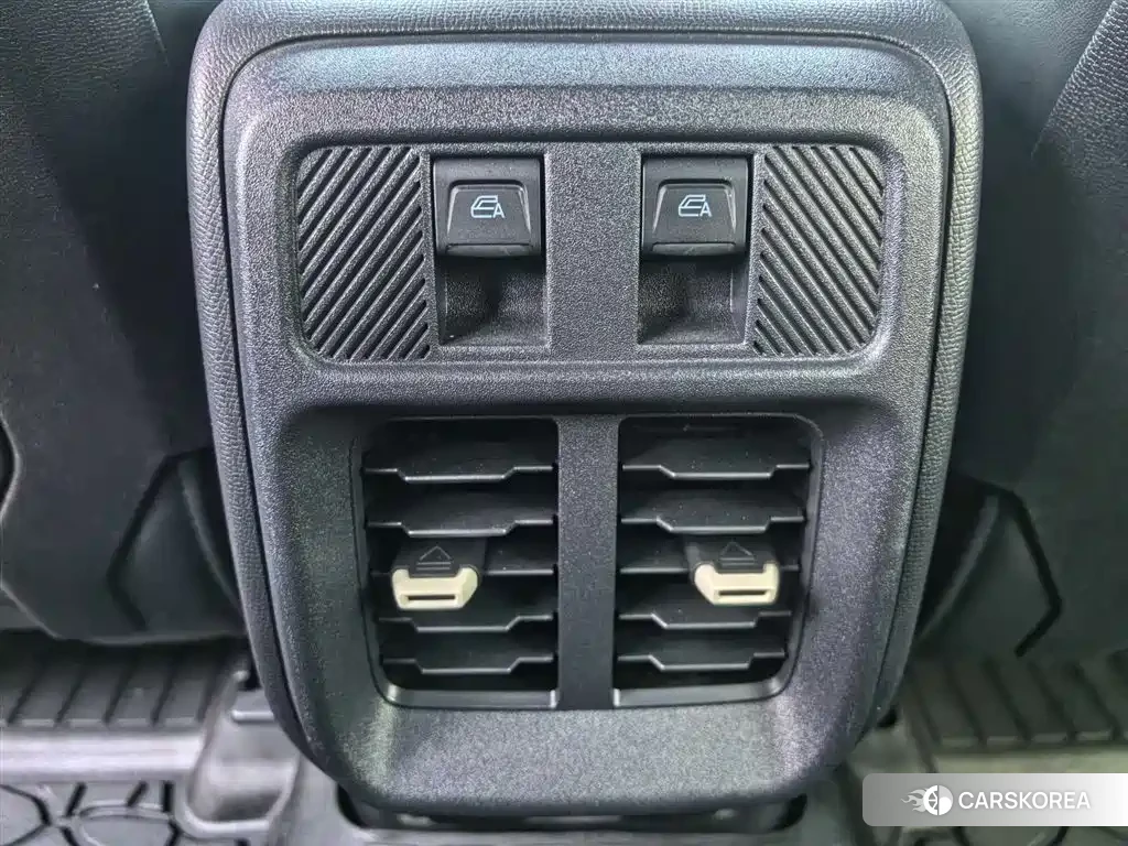 Ford Mustang id 4622476 из Китая 9