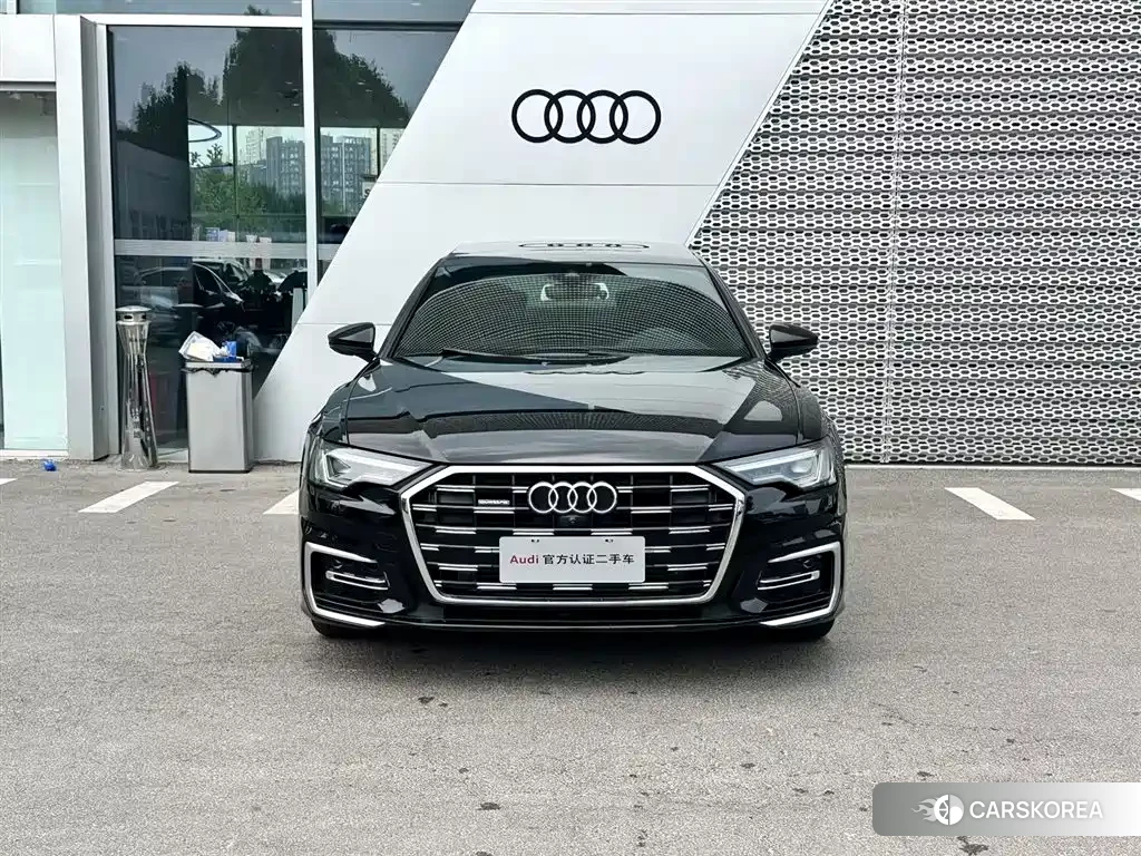 Audi A6L id 4514166 из Китая 9