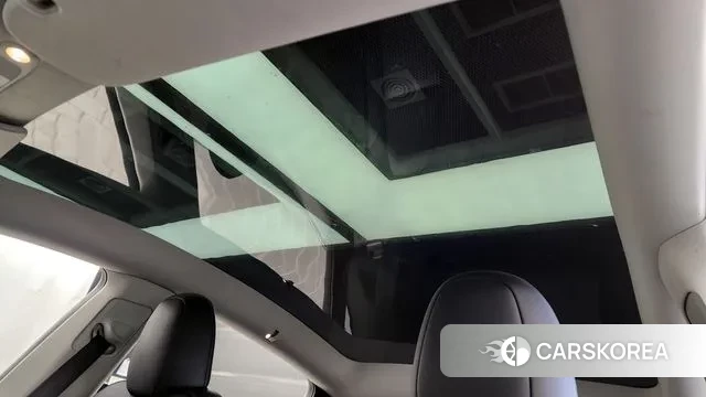 Tesla Model Y id 3644801 из Кореи 9