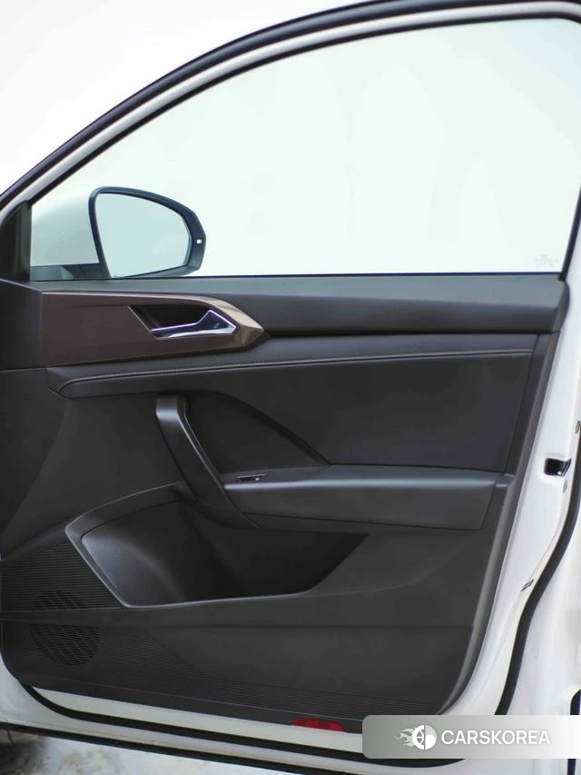 Volkswagen Tuyue id 4307747 из Китая 9