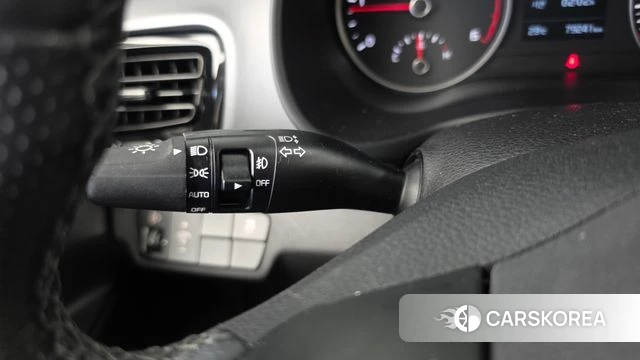 Kia Stonic id 4895692 из Кореи 9