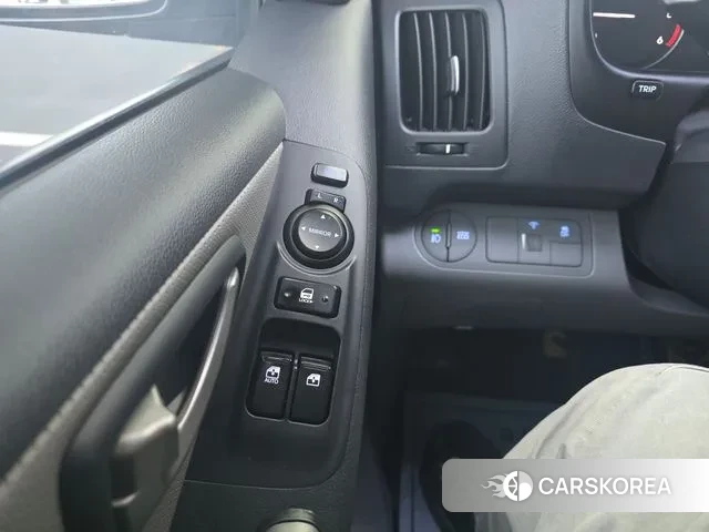 Hyundai The New Grand Starex id 3312675 из Кореи 9