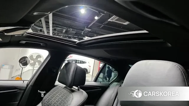 BMW 5 Series (G30) id 3361846 из Кореи 9