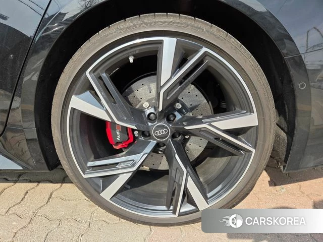 Audi RS6 (C8) id 3825922 из Кореи 9