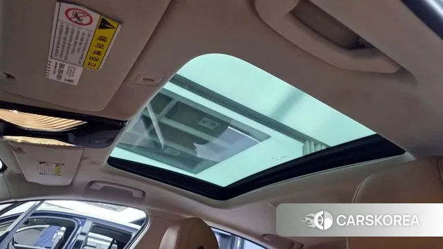 BMW 5 Series (G30) id 3391146 из Кореи 9