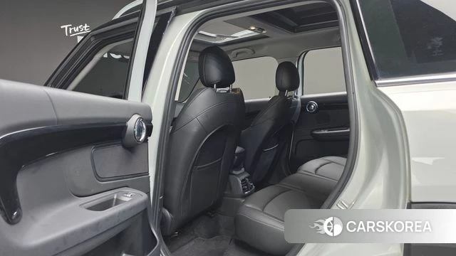 Mini Cooper D Countryman id 3839431 из Кореи 9