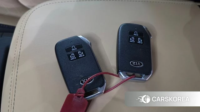 Kia Carnival 4th generation id 3800486 из Кореи 9