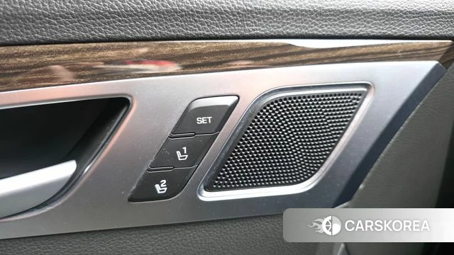 Genesis G80 id 4525939 из Кореи 9