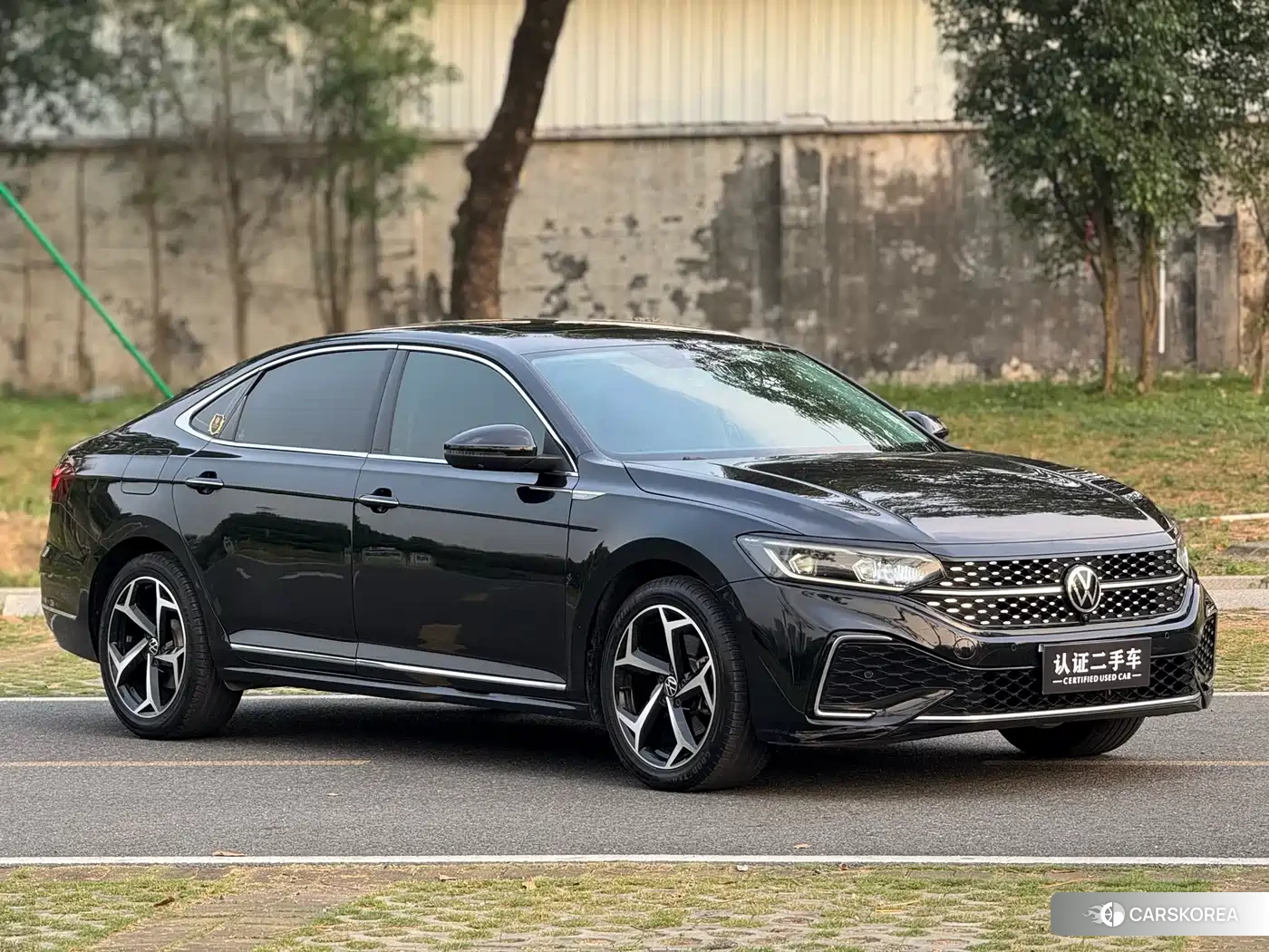 Volkswagen Passat id 4565409 из Китая 9