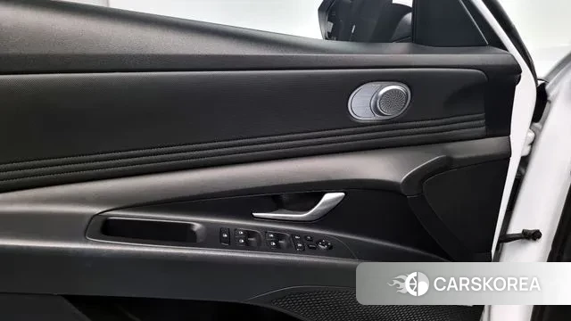 Hyundai Avante (CN7) id 3384082 из Кореи 9