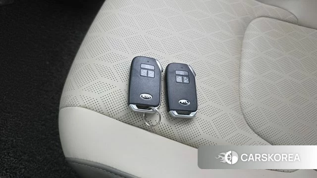 Kia Carnival 4th generation id 4657664 из Кореи 9
