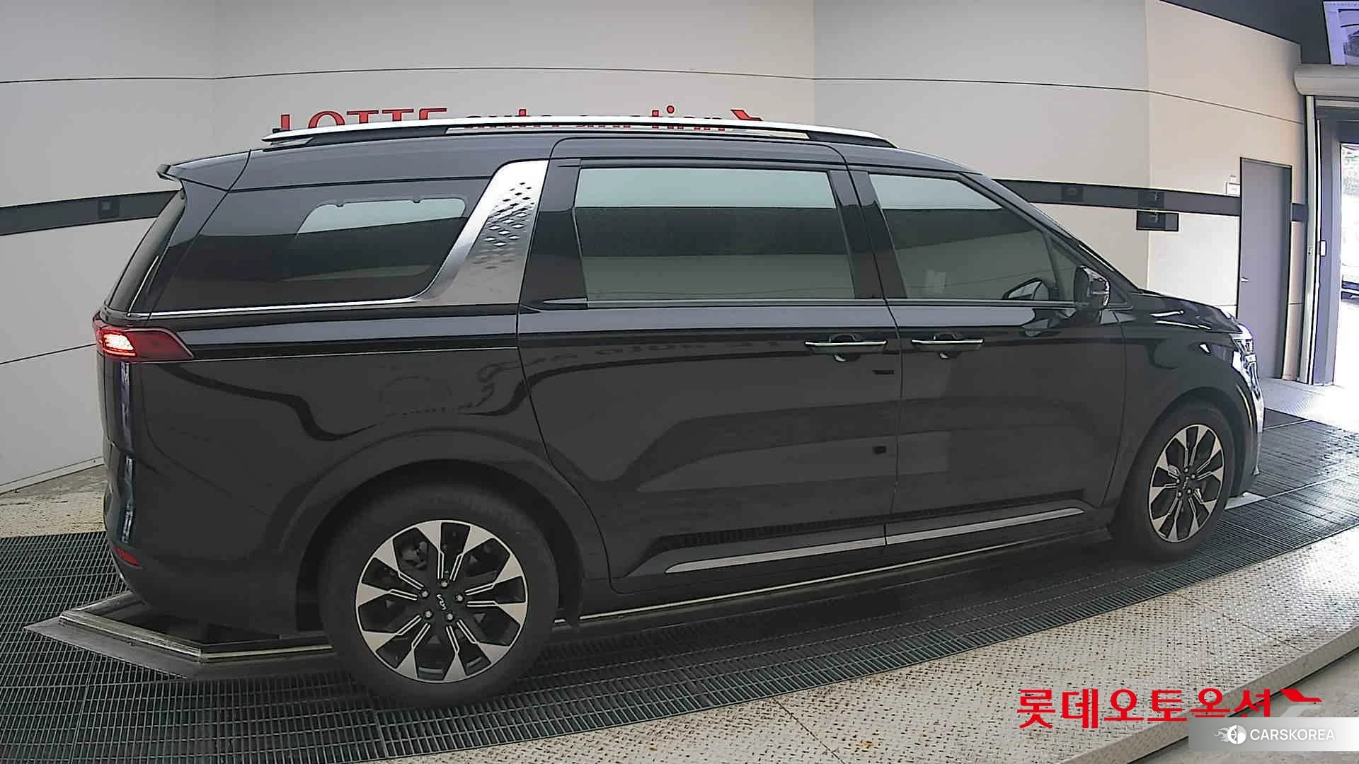 Kia Carnival id 4909242 из Кореи 9