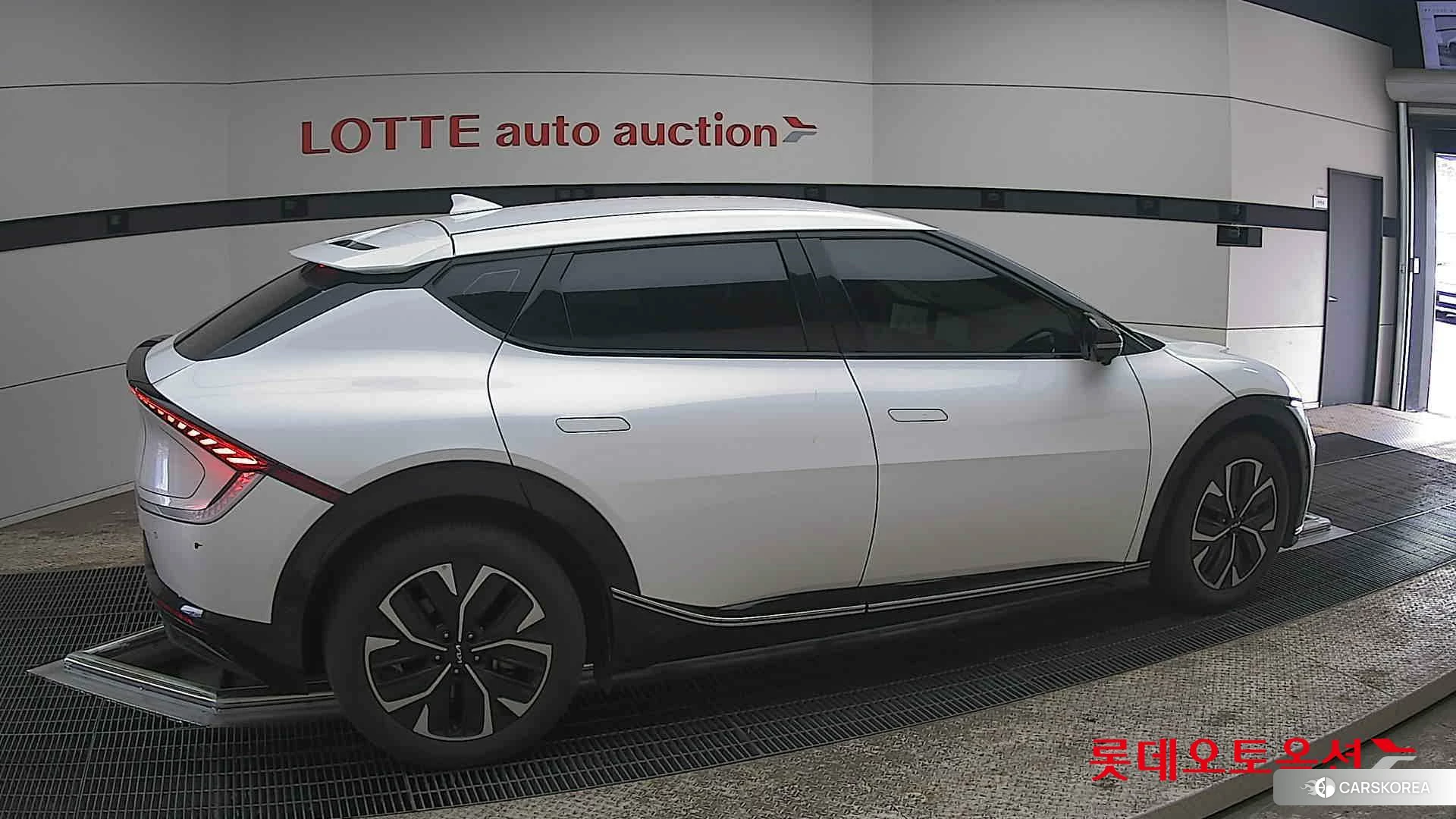 Kia EV6 id 3875716 из Кореи 9