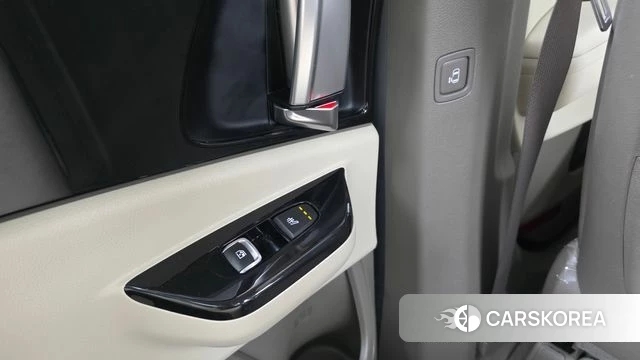 Kia Carnival 4th generation id 4500365 из Кореи 9