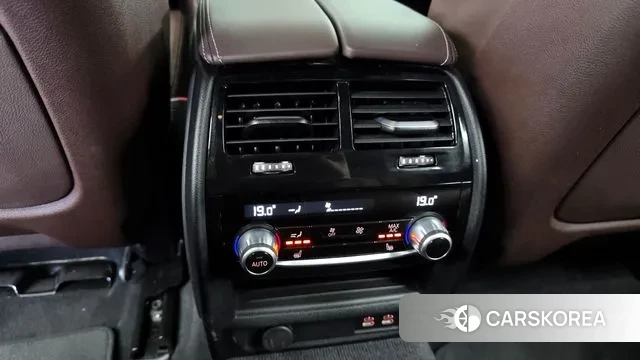 BMW 5 Series (G30) id 3246744 из Кореи 9