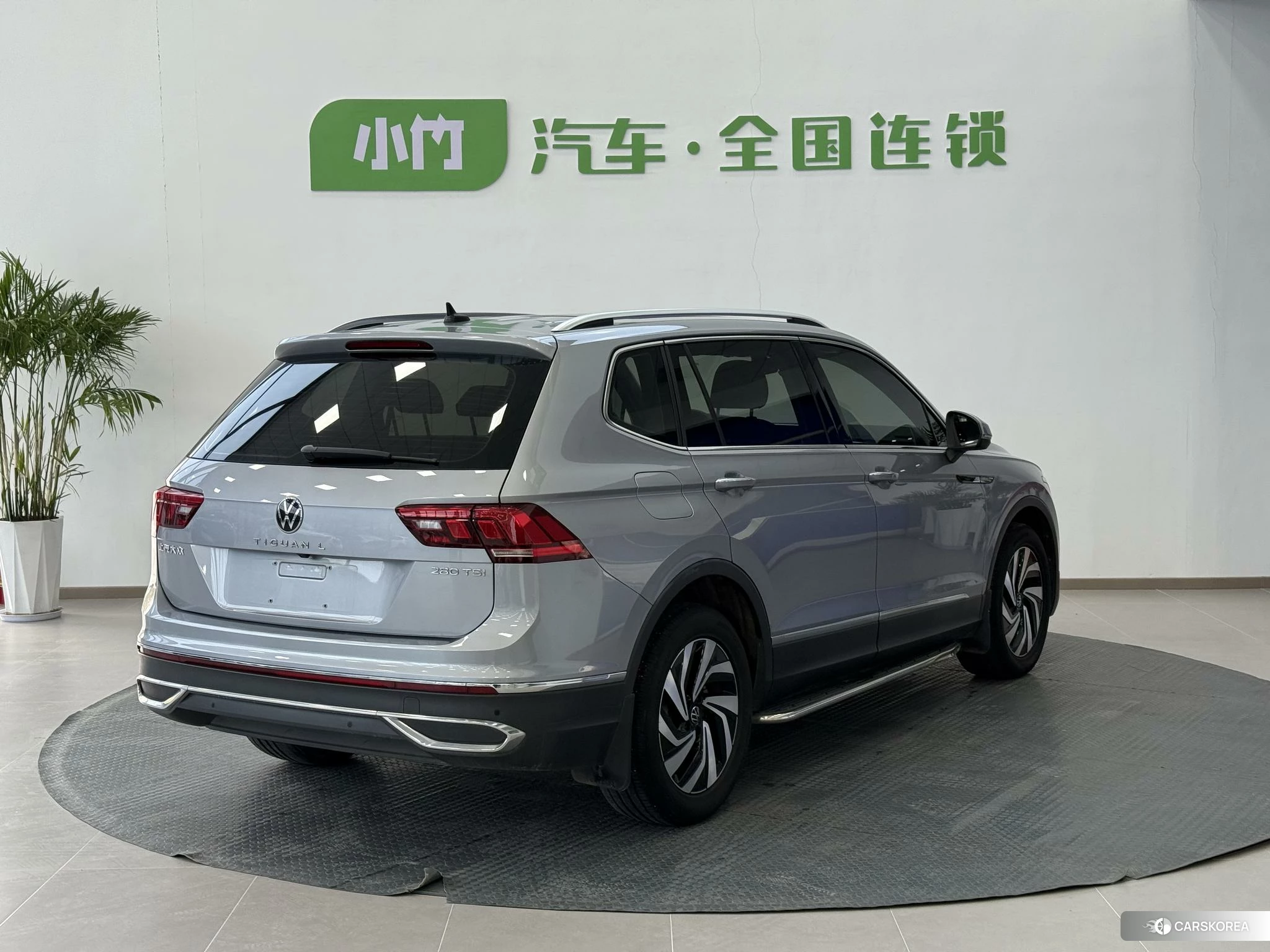Volkswagen Tiguan L id 4453926 из Китая 9