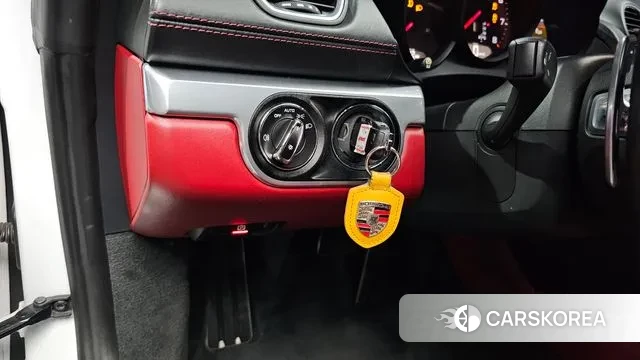 Porsche 718 Boxster id 3000501 из Кореи 9