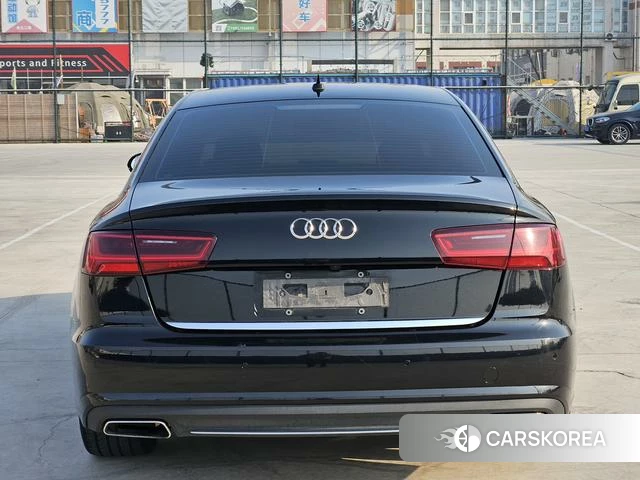 Audi A6L id 4212437 из Китая 9