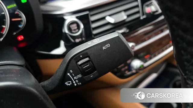 BMW 5 Series (G30) id 3703991 из Кореи 9