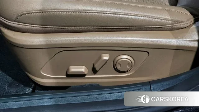 Hyundai Grandeur (GN7) id 3776142 из Кореи 9