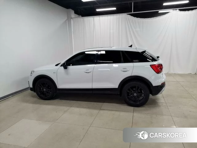 Audi Q2L id 4297789 из Китая 9