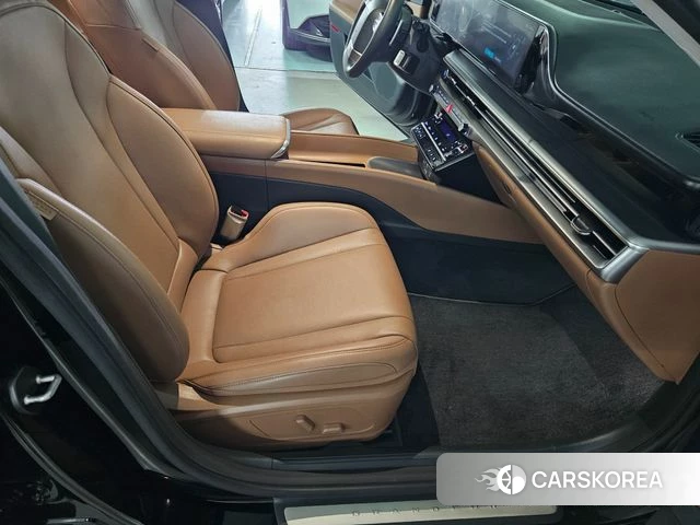 Hyundai Grandeur (GN7) id 3940554 из Кореи 9