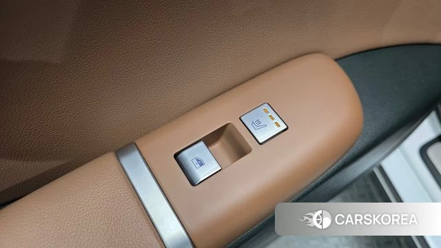 Hyundai Grandeur (GN7) id 3793715 из Кореи 9