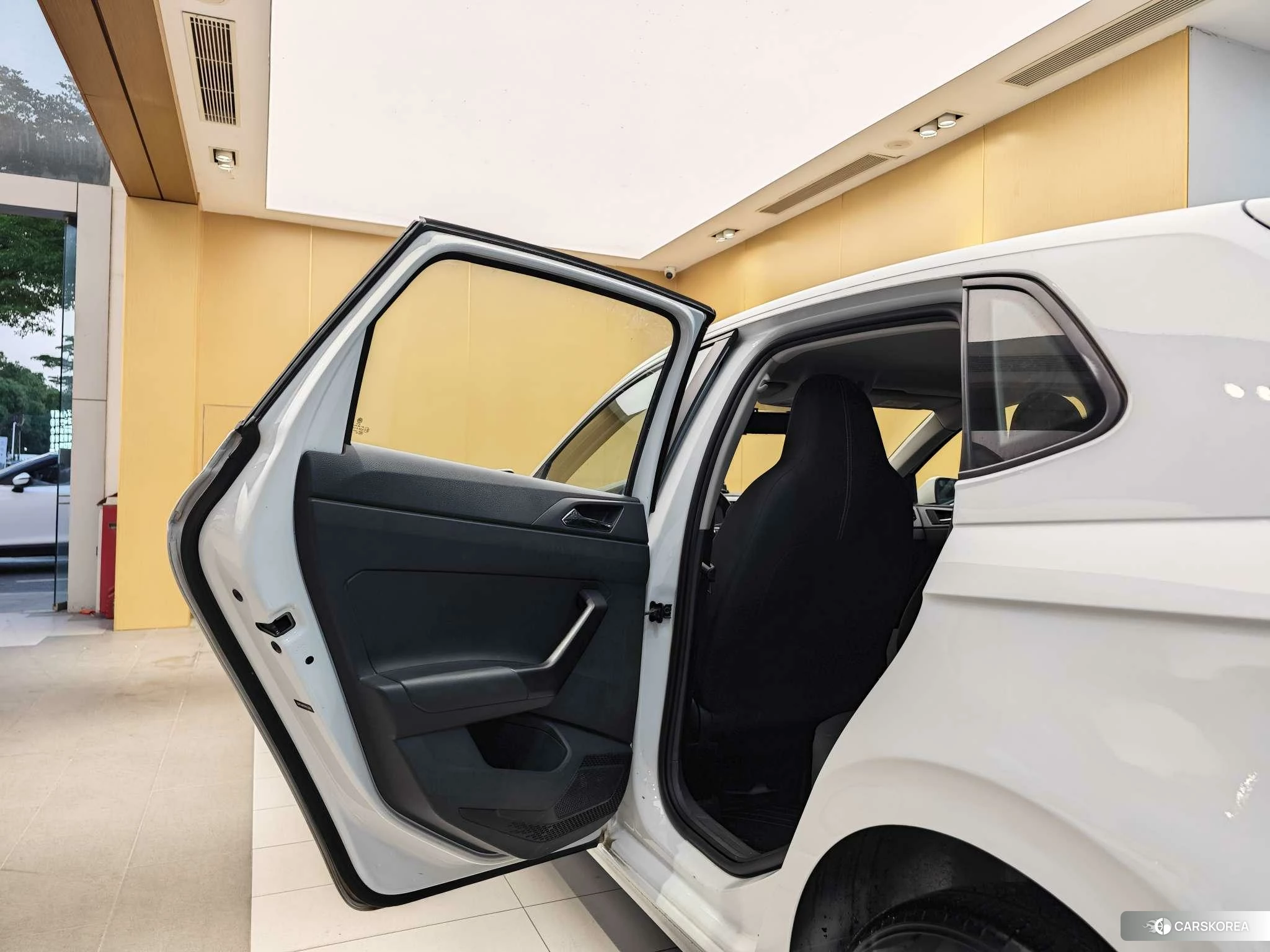 Volkswagen Polo id 4454762 из Китая 9