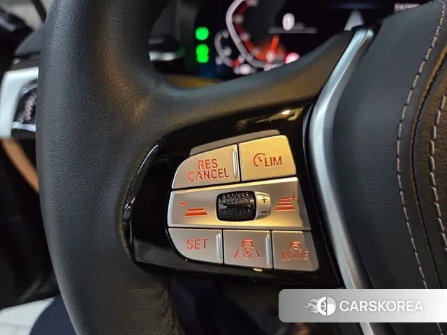 BMW 5 Series (G30) id 3022383 из Кореи 9