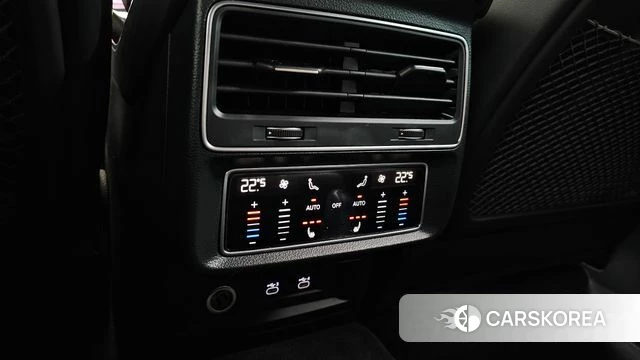 Audi SQ8 (4M) id 4489970 из Кореи 9