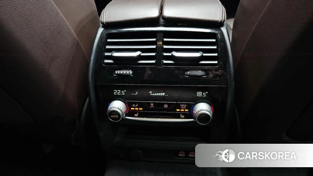 BMW 5 Series (G30) id 4864632 из Кореи 9