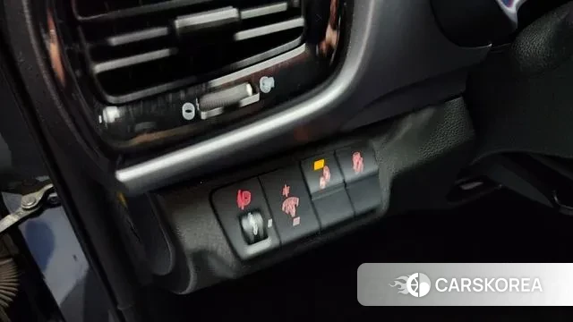 Kia Stonic id 3018783 из Кореи 9