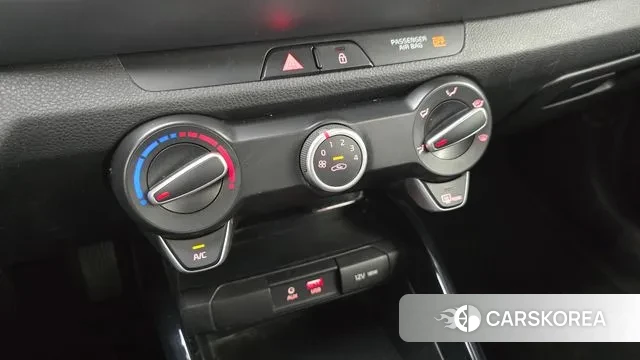 Kia Stonic id 3055648 из Кореи 9