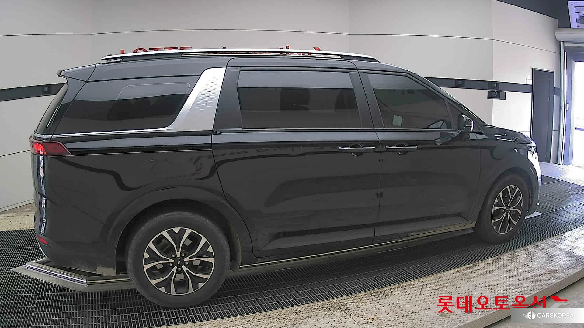 Kia Carnival id 4289623 из Кореи 9
