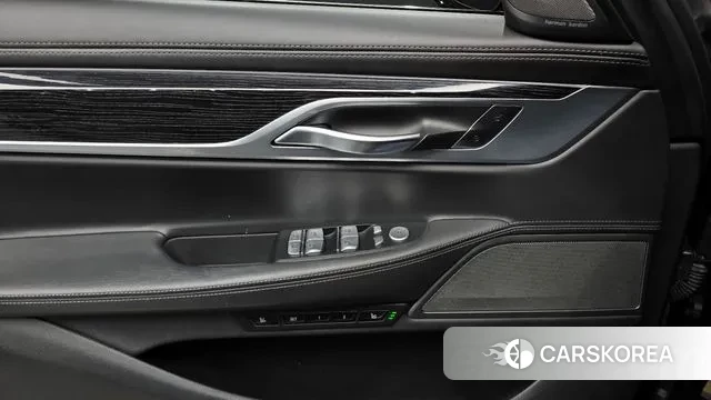 BMW 7 Series (G11) id 3166463 из Кореи 9