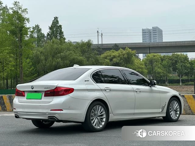 BMW 5 series PHEV id 4236359 из Китая 9